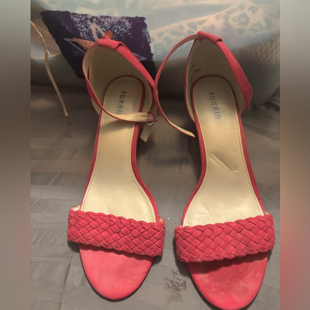 Torrid pink wedges size 12w